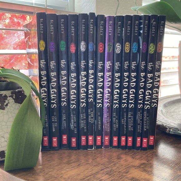 The Bad Guys books,  set of 14 - Picture 1 of 8